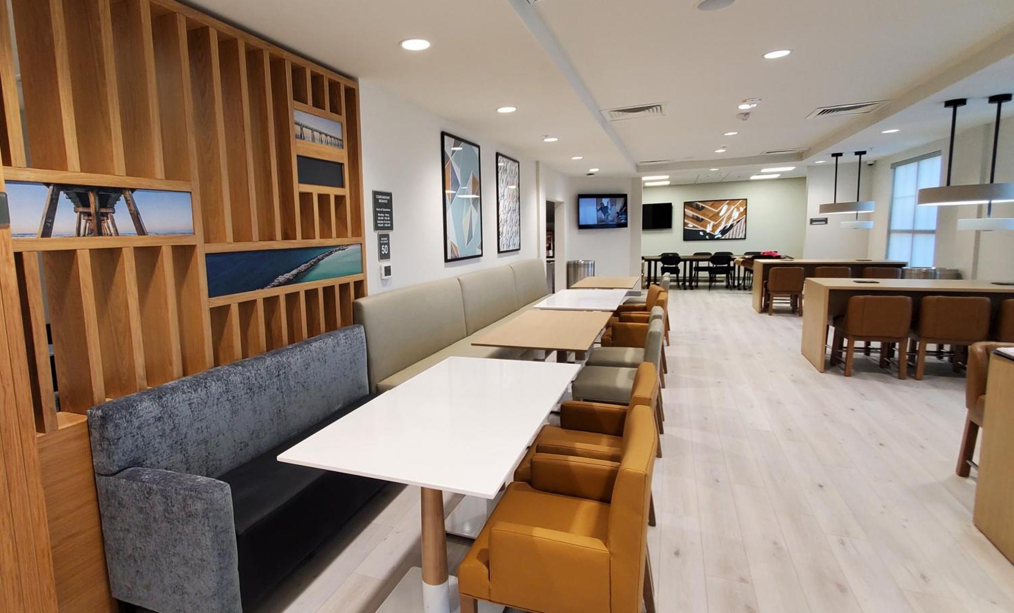 Comfort Inn & Suites Panama City Beach - Pier Park Area מראה חיצוני תמונה